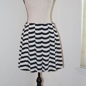 Banana Republic, mini wide pleats skirt